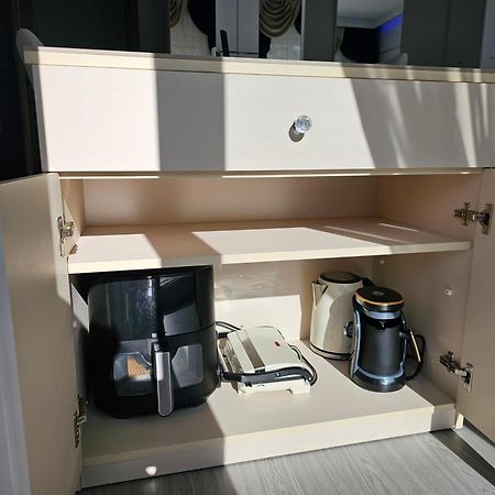 Tania Apartments レプトカリヤ エクステリア 写真